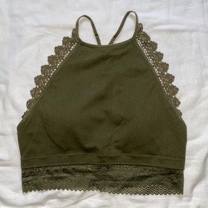 Women’s cropped tank